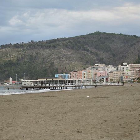 Blini Seaside Apartment Shëngjin Zewnętrze zdjęcie
